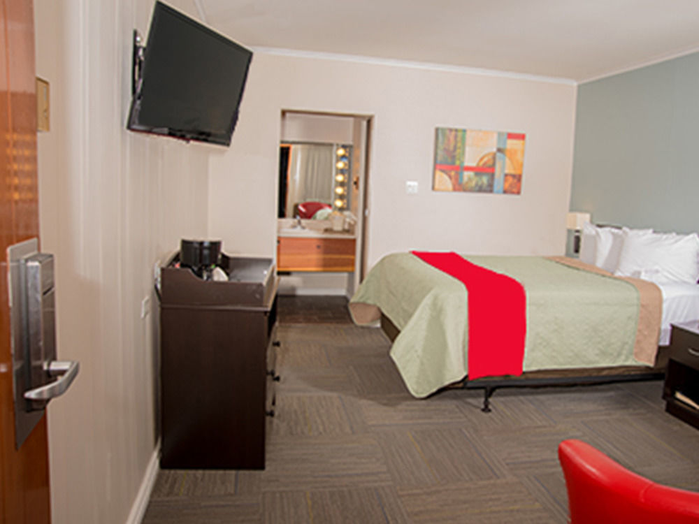Paul'S Motor Inn วิกตอเรีย ภายนอก รูปภาพ